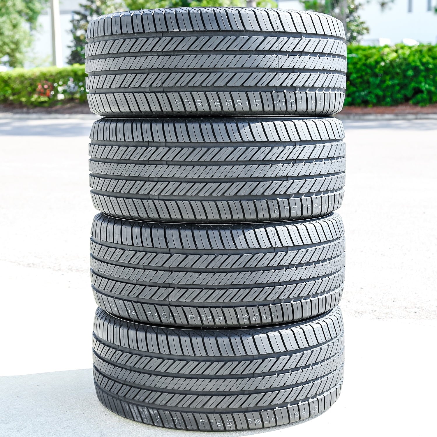 Venom Power Grand AM 275/60R15 107T a/s All Season Tire